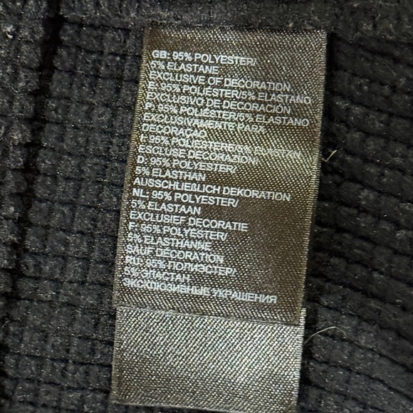 The North Face Black Half-Zip Pullover - Picture 6 of 6